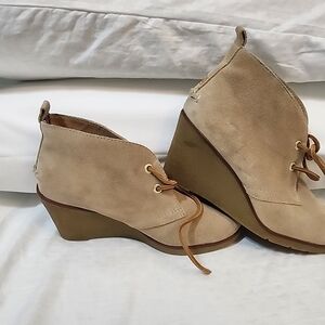 Sperry Beige Suede Wedge Lace-Up Ankle Booties